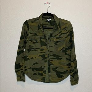 SPLENDID button up camo shirt